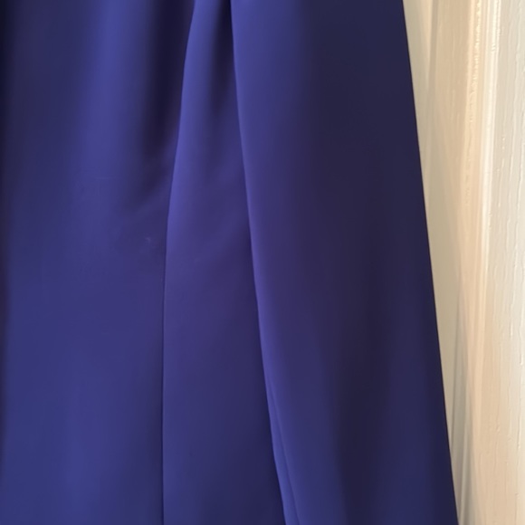 Suit - Picture 3 of 12